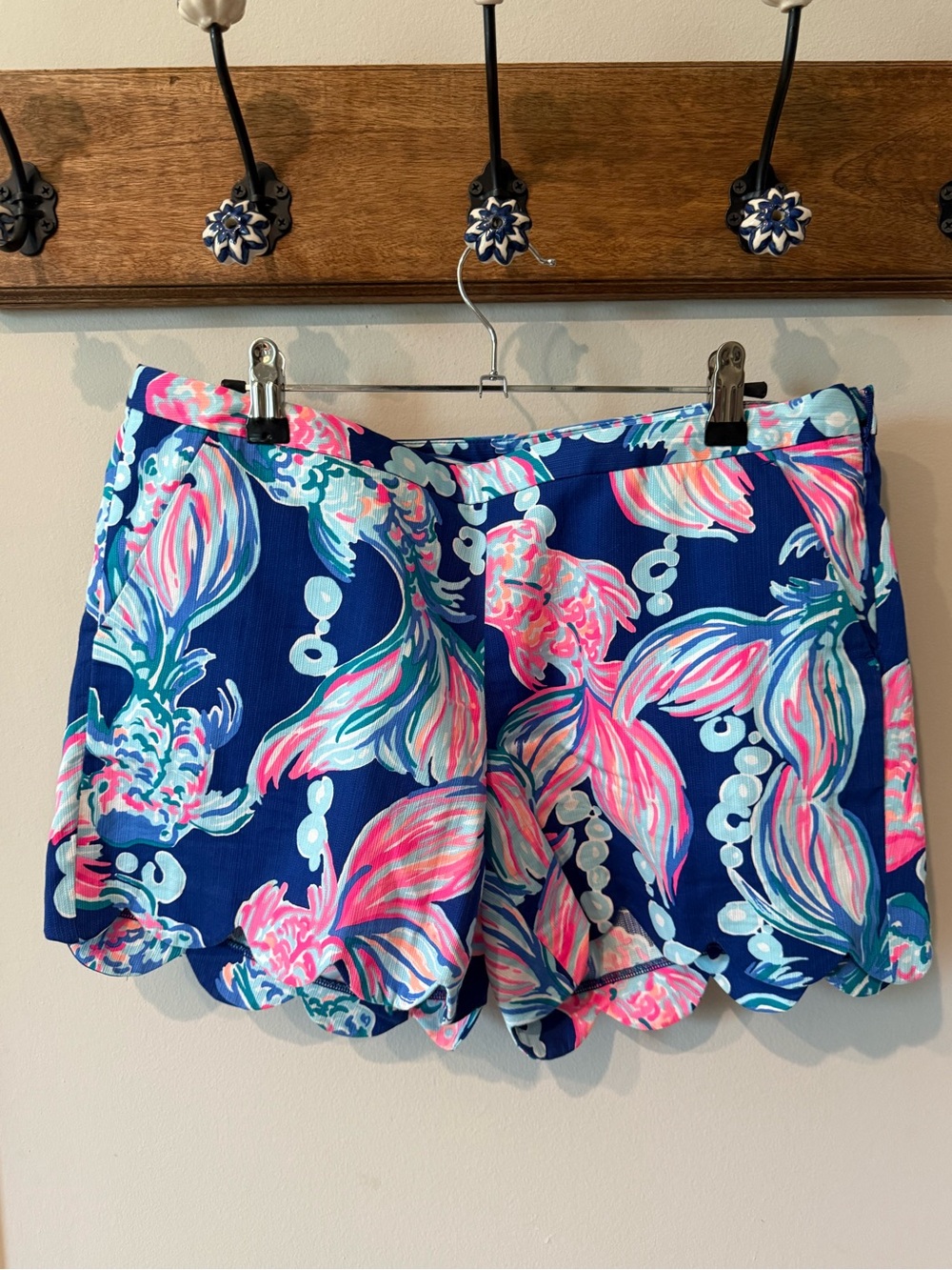 Lilly Pulitzer size zipper Navy Floral Scallop Hem Shorts